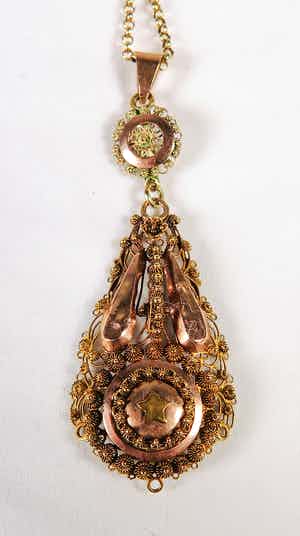 8K Goud - Filigrein hanger (met collier) verkocht voor € 1!