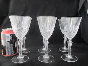 Niet of onleesbaar gesigneerd - 6 grote kristallen glazen kopen? Bied vanaf 1!