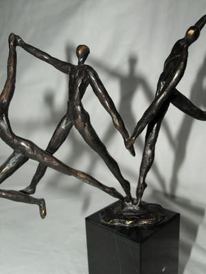 Brons (Onbekend) - Bronzen beeldje , “De dansers“ kopen? Bied vanaf 1!