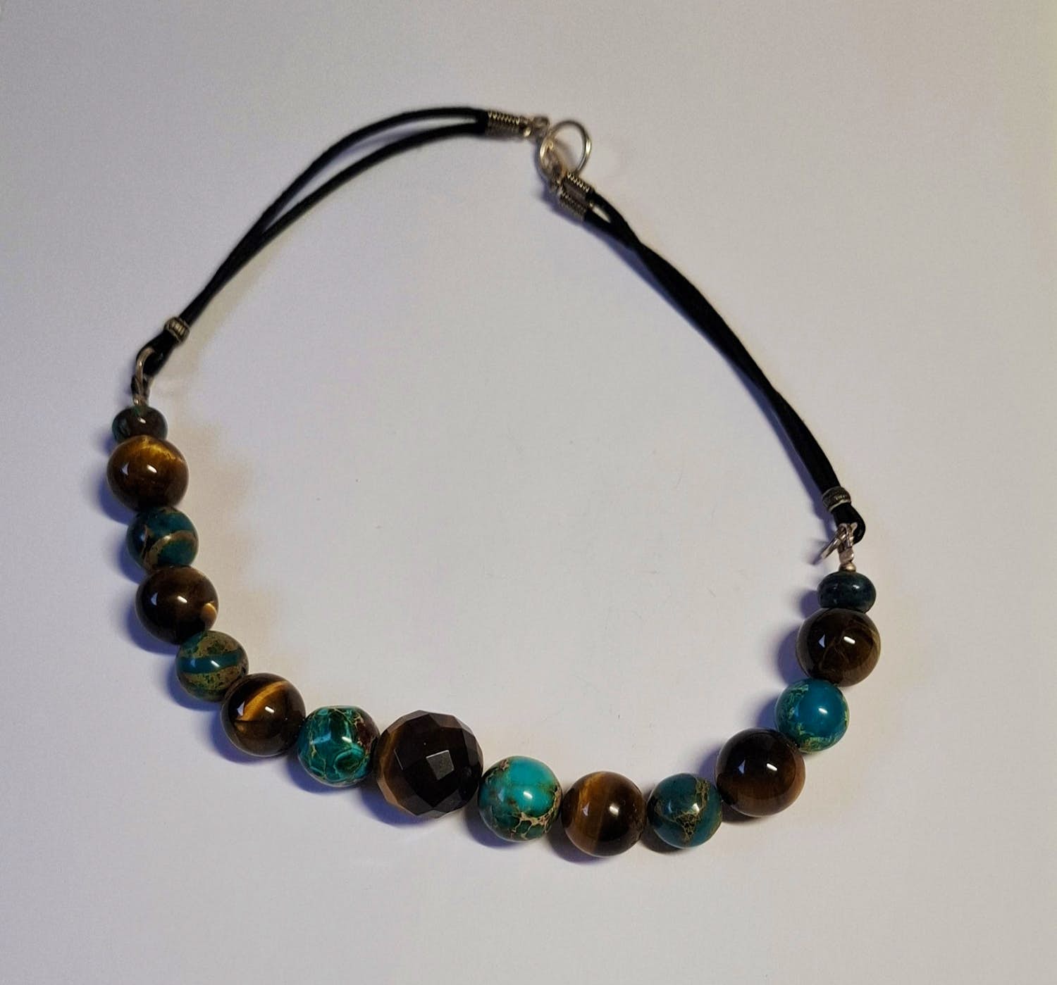 Nieuwe Ketting van natuurlijke turquoise en tijgeroog kopen? Bied vanaf 75!