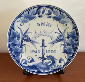 Porceleyne Fles - Herdenkingsbord 25 bevrijding WOII kopen? Bied vanaf 20!