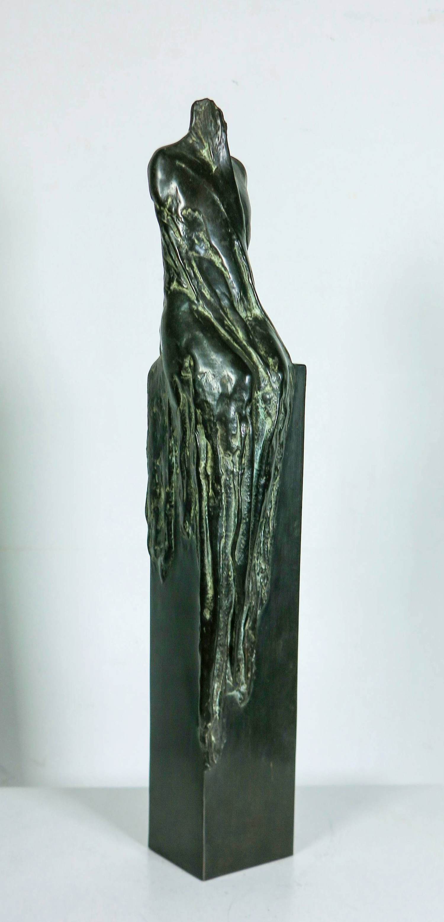 Kiny Copinga - Brons, Vrouw met gedrapeerd kleed over de sokkel kopen? Bied vanaf 500!