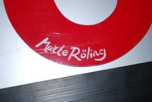 Buy Marte Roling - rode vorm op staalplaat? Bid from 200!