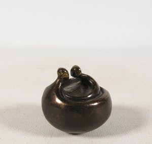 Corry Ammerlaan - , Hans van Tilburg en onbekend - Lot van drie sculpturen kopen? Bied vanaf 50!