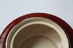 Niet of onleesbaar gesigneerd - aardewerk schaal met deksel - gemerkt 205 Germany kopen? Bied vanaf 1!