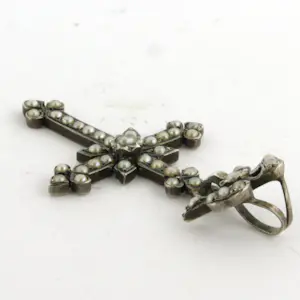 Zilveren kruishanger met steen parels - 6.0 gram kopen? Bied vanaf 50!