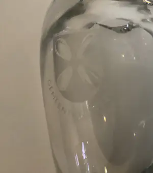 Andries Dirk Copier - Dikwandig vaasje ‘ Gemeente Hilversum’ kopen? Bied vanaf 35!