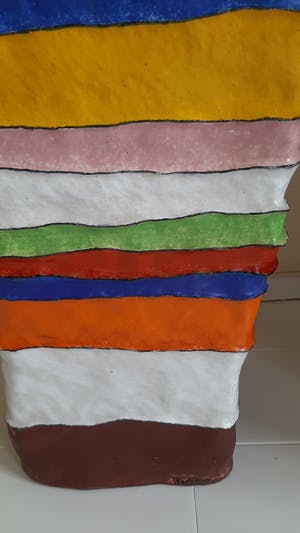 Maggi Giles - Kat op sokkel kopen? Bied vanaf 850!