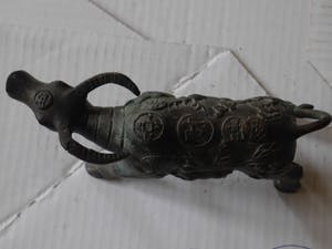 Niet of onleesbaar gesigneerd - waterbuffel uit Tibet kopen? Bied vanaf 10!