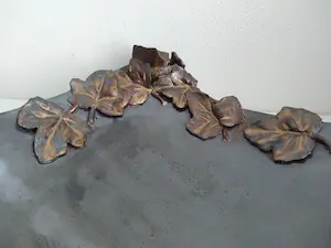 Niet of onleesbaar gesigneerd - Grote, handgemaakte schaal - Keramiek kopen? Bied vanaf 1!