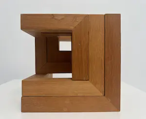 Hil Andringa - Houten sculptuur | 'zonder titel' kopen? Bied vanaf 1!