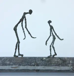 Franz Josef Vanck - Wandobject van brons en hardsteen, Twee figuren kopen? Bied vanaf 300!