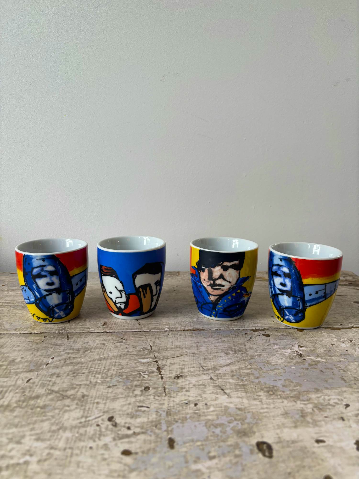 Herman Brood - 4 porseleinen kopjes kopen? Bied vanaf 35!