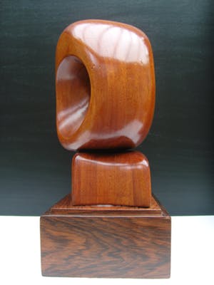 Dolf Breetvelt - Abstracte sculptuur in hout kopen? Bied vanaf 825!
