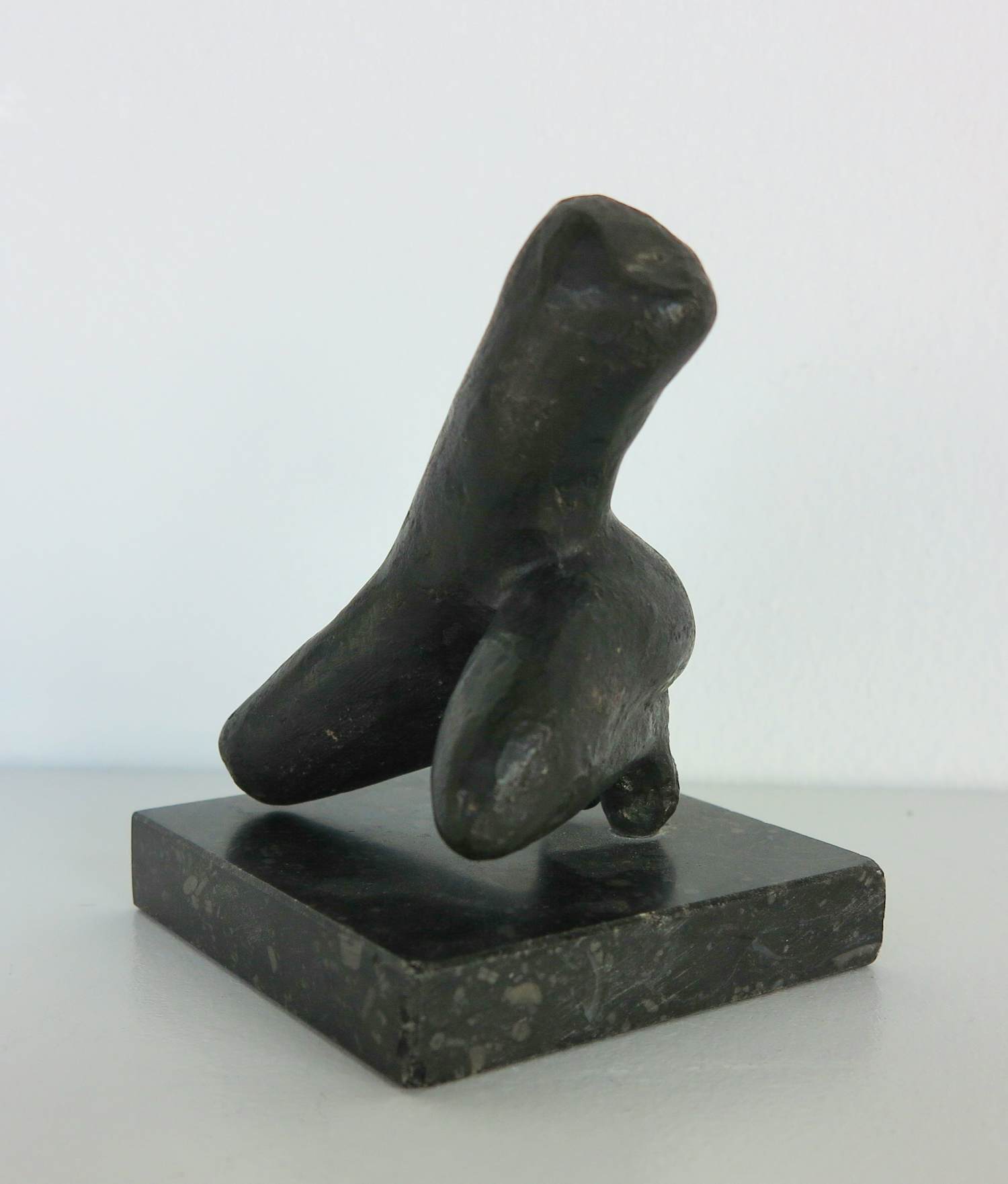 Lia van Vugt - Bronzen sculptuur, Gehurkte tors + boek! kopen? Bied vanaf 100!