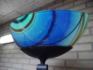 Niet of onleesbaar gesigneerd - fraaie lamp van italiaans design verkocht voor € 10!