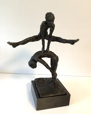 Astrid Veldhuyzen-Koppen - Sculptuur “ De Bokkensprong “ kaufen? Bieten Sie von 89!