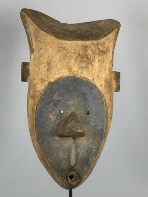 Fang - 190524 - Old Tribal used African Mask from the Fang - Gabon. kopen? Bied vanaf 45!