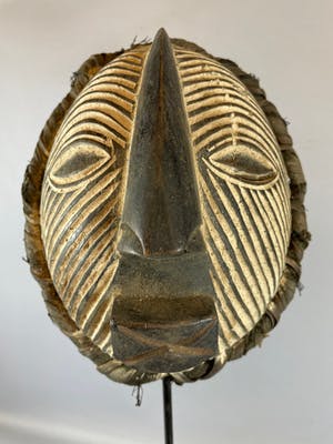 Songye - African KIFWEBE shield from the Songye - Congo. kopen? Bied vanaf 40!