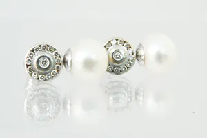 Paar 14Krt witgoud & diamanten oorstekkers  met  Parels kopen? Bied vanaf 160!