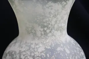 Niet of onleesbaar gesigneerd - Uitzonderlijk stijlvolle Loodkristalen Groene Oude Glazen Murano Vetro A Scavo V kopen? Bied vanaf 1!
