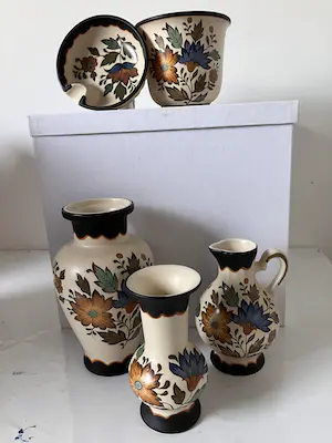 AcheterVest Keramiek Gouda - Serie “Flora”? Enchérissez de 1!