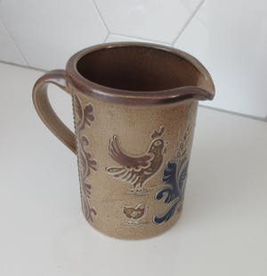 Niet of onleesbaar gesigneerd - Westerwalder steengoed waterkan - M. Twist kopen? Bied vanaf 1!