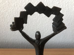 Corry Ammerlaan - Schitterend beeldje met de titel " HOERA GESLAAGD " - LAATSTE KANS !!!!!!!!!!!!! kopen? Bied vanaf 15!