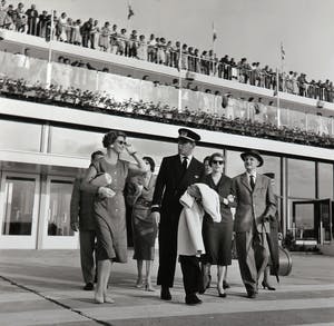 Paul Huf - C-Print met Dibond, Reizigers en piloot kopen? Bied vanaf 1!