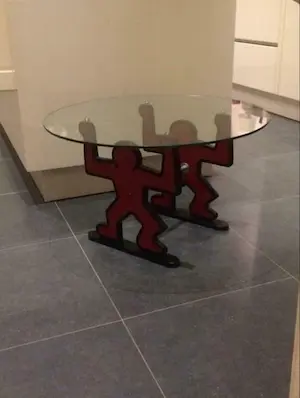Keith Haring - Salontafel kaufen? Bieten Sie von 275!