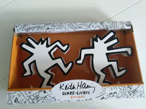 Keith Haring - Keith Haring - Dancing Dogs boekensteunen / decoratief object (set) kopen? Bied vanaf 50!