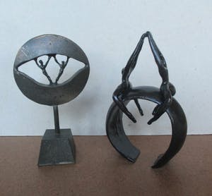 Corry Ammerlaan - 2 figuratieve beeldjes kopen? Bied vanaf 10!