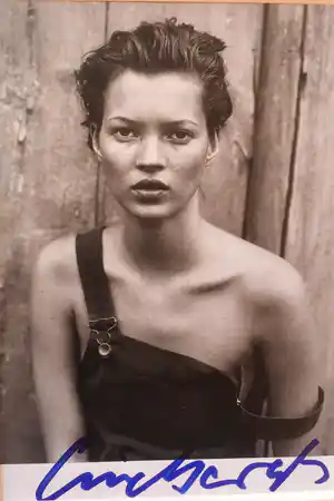 Peter Lindbergh - Kate Moss, Kate Moss, Harper's Bazaar New York, 1994 verkocht voor € 200!