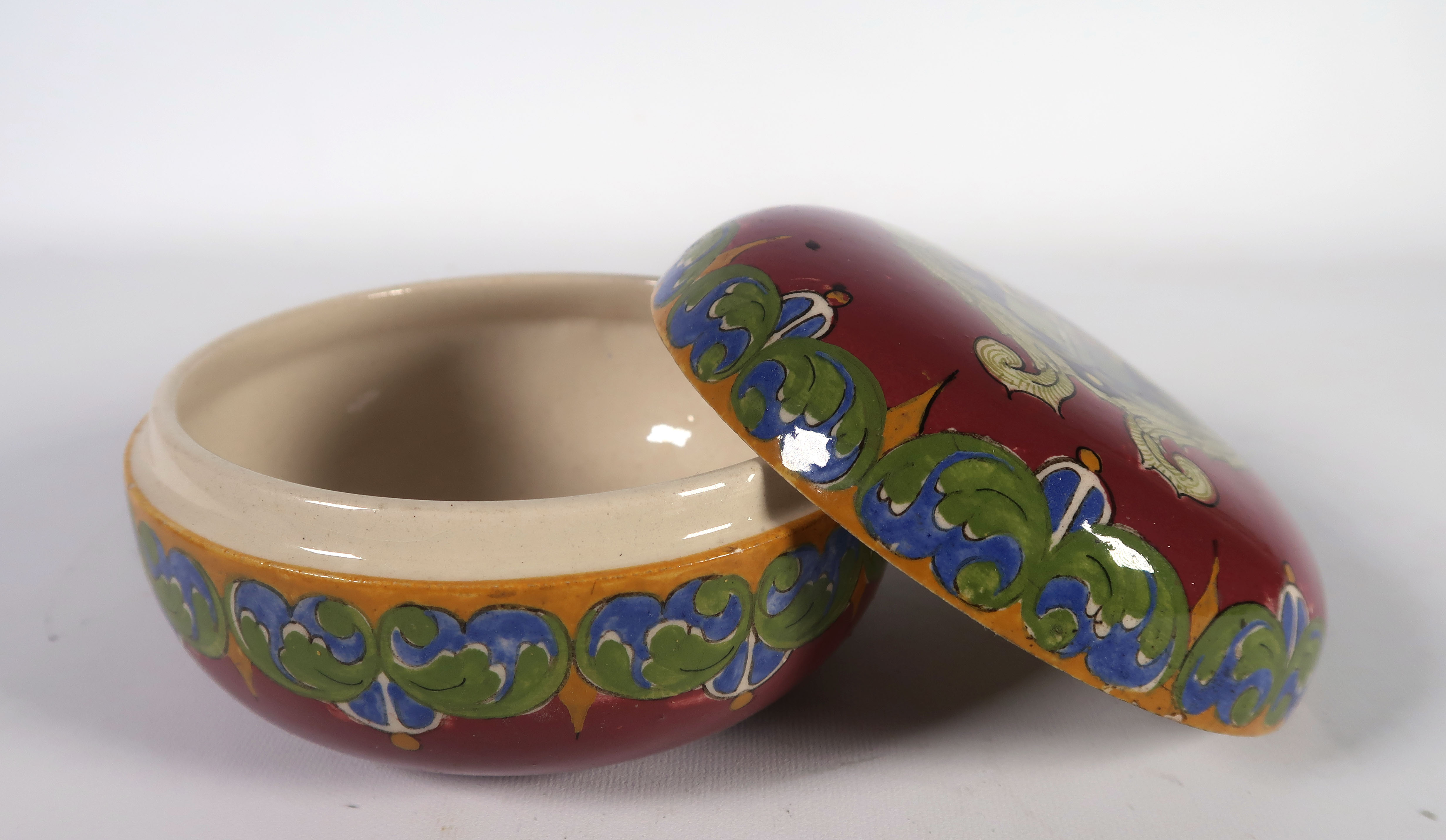 Plateelbakkerij Zuid-Holland - Plateel en aardewerk, Lot van drie objecten kopen? Bied vanaf 1!