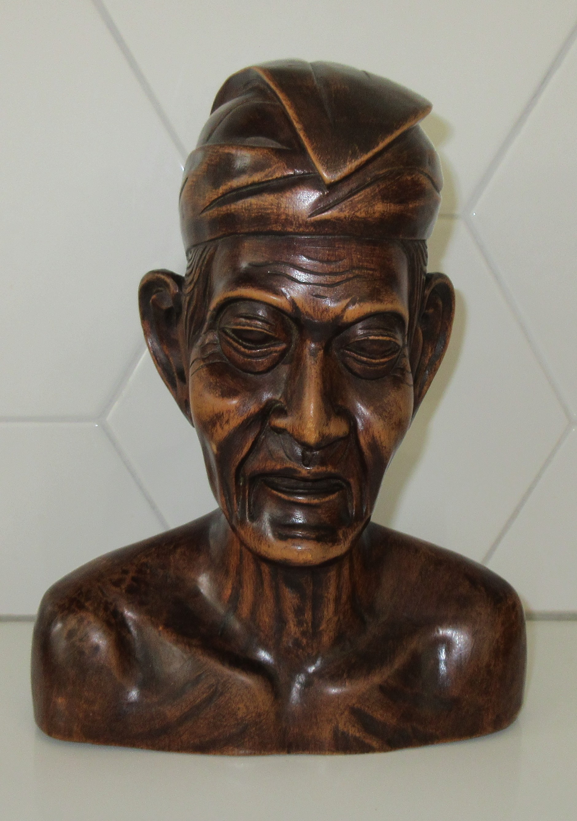 Niet of onleesbaar gesigneerd - Balinese bruidsbeelden - Indonesië - Bali - midden 20e eeuw kopen? Bied vanaf 1!