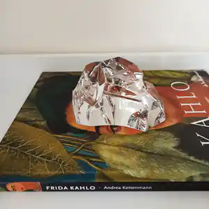 Val-Saint-Lambert - Presse Papier (genaamd Rock) met logo boogschutter verkocht voor € 1!