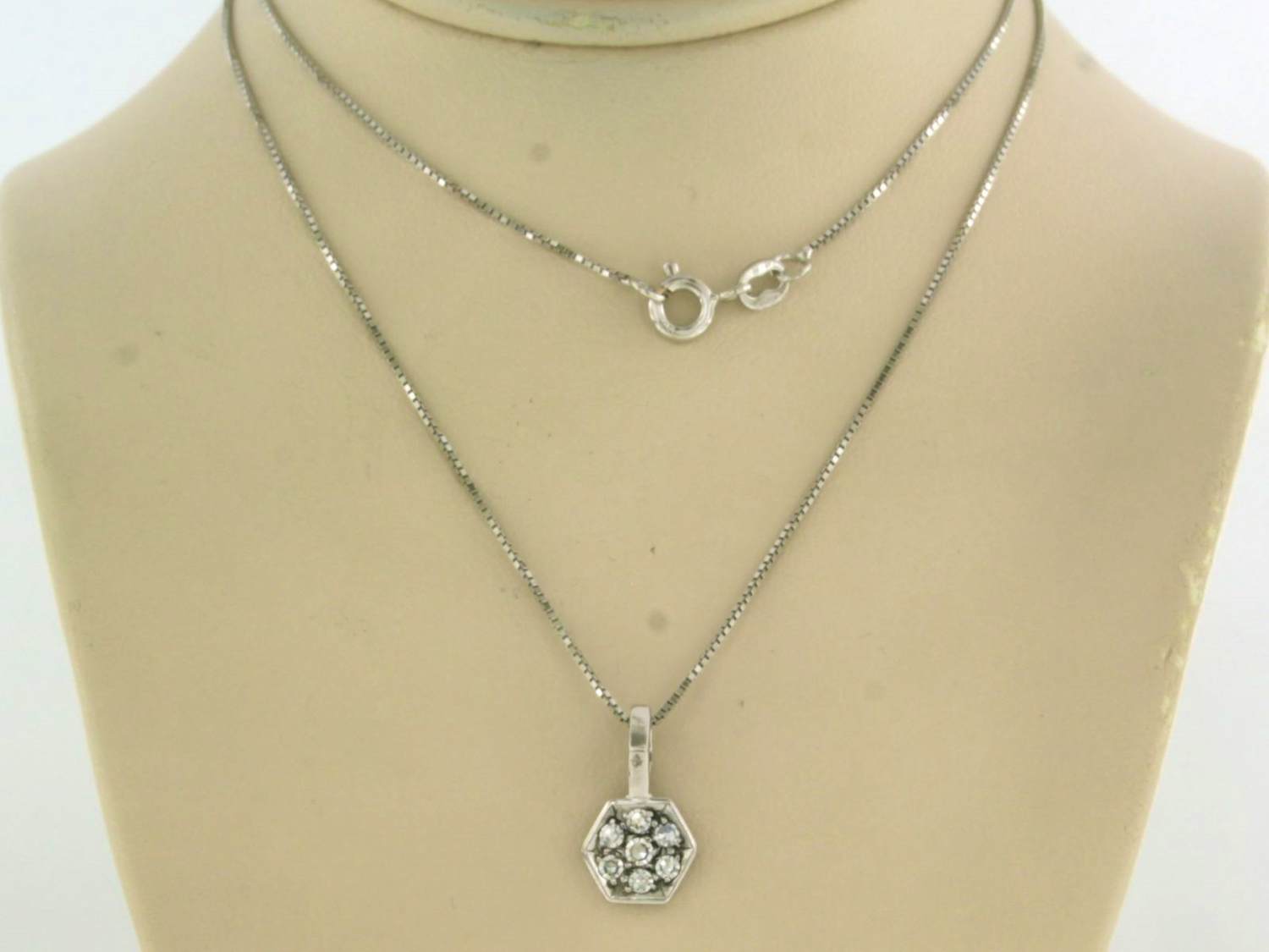 18k wit gouden collier met hanger met single cut geslepen diamant tot. 0.30ct kopen? Bied vanaf 425!