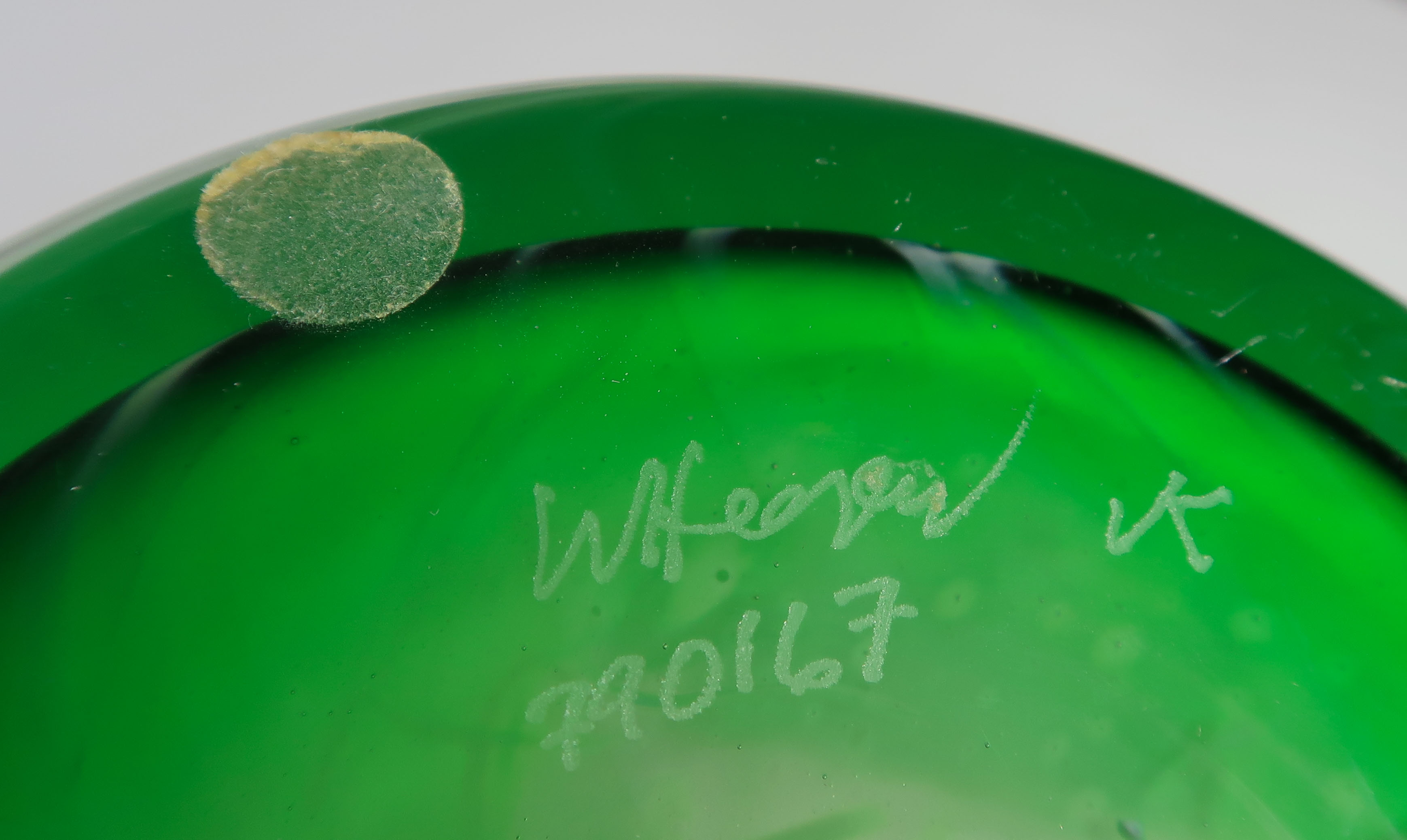 Willem Heesen - Glas, Groene en witte vaas kopen? Bied vanaf 1!