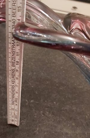 Niet of onleesbaar gesigneerd - Glazen vaas en schaal kopen? Bied vanaf 1!