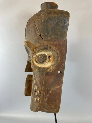 Pende - 211025 - African mask from the Pende - Congo. kopen? Bied vanaf 45!