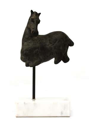 Evert den Hartog - Bronzen beeld: paarden torso op sokkel verkocht voor € 750!