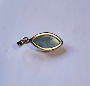 Nieuwe unieke hanger gemaakt van 925 sterling zilver met een Larimar edelsteen. kopen? Bied vanaf 55!