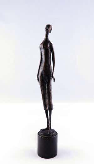 Piet van Heerden - Brons, Staande vrouw verkocht voor € 10!