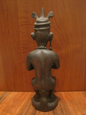 Nias - Adu Sihara Salawa ( zittende voorouder figuur ). kopen? Bied vanaf 30!