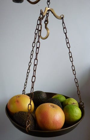 Curiosa - Koperen hangweegschaal kopen? Bied vanaf 1!