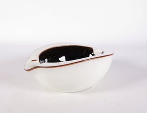 Potterie Ravelli - Aardewerk, Lot van twee asbakken, een vaas en een bakje kopen? Bied vanaf 1!