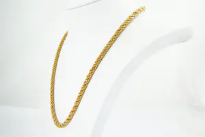 81 - Elegante 18 karaats geel-gouden ketting - gedraaid of "slinger" model kopen? Bied vanaf 740!