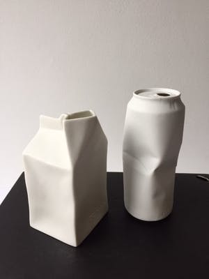 Rosenthal - Do not Litter Collection, Melkpakvaasje en Colablikje biscuit porselein kopen? Bied vanaf 55!