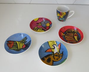 Corneille - Vier porseleinen onderzetters en een kopje kopen? Bied vanaf 28!