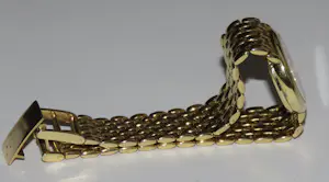 Gouden dames polshorloge van het merk Bouchard, 14 karaat kopen? Bied vanaf 2350!